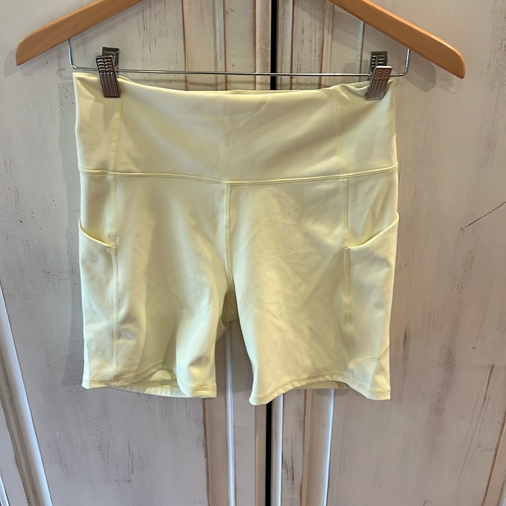 FABLETICS oasis high-waisted pocket shorts 6”